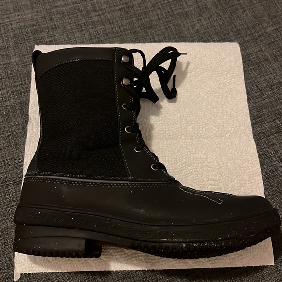 Clarks 7.5 snow boot - Picture 2 of 4